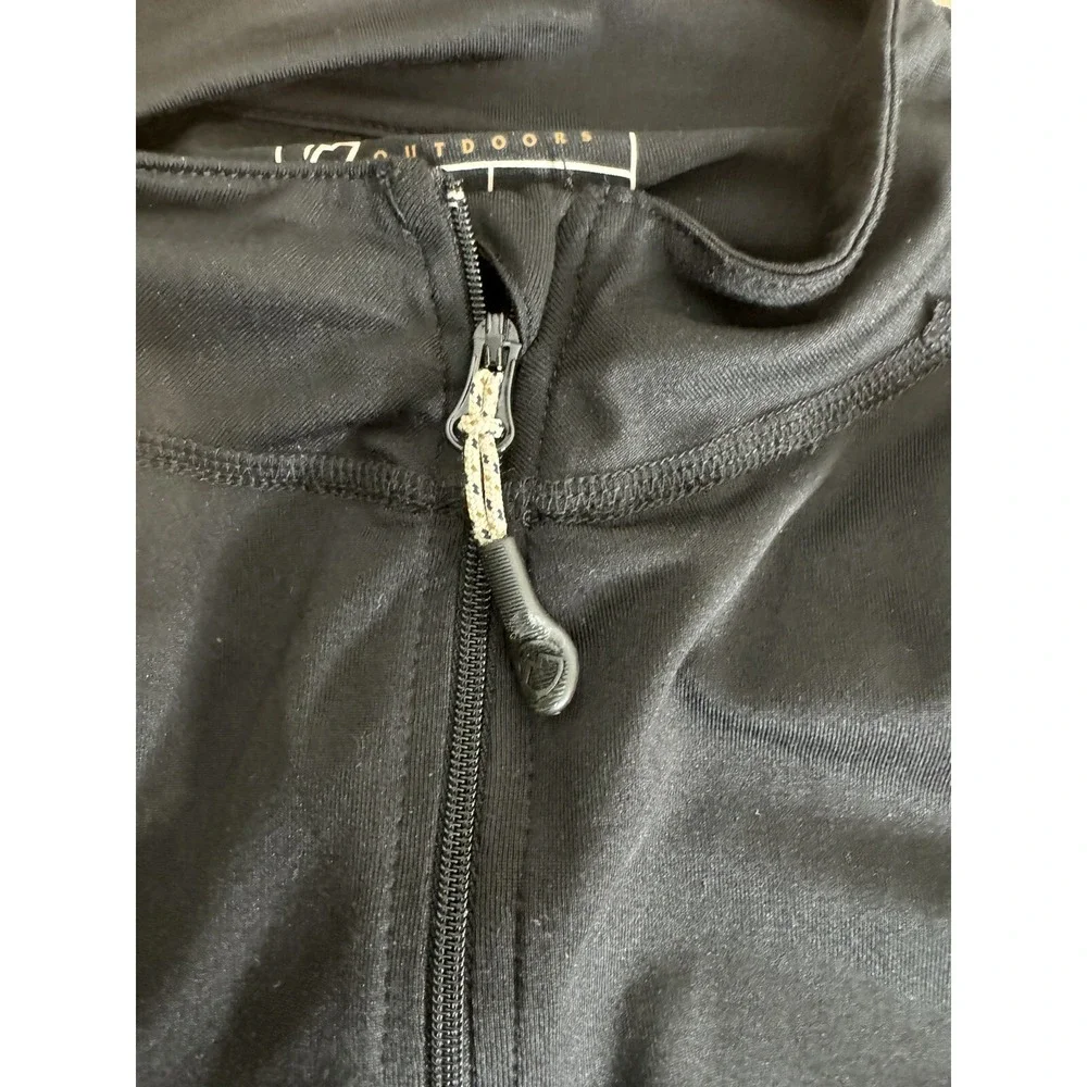 Magellan Outdoors Men's Large Black Lightweight Long Sleeve 1/4 Zip